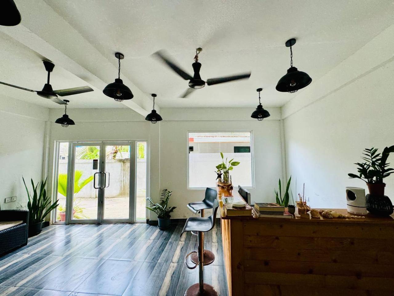 Ramzu Villa Thoddoo Exterior photo